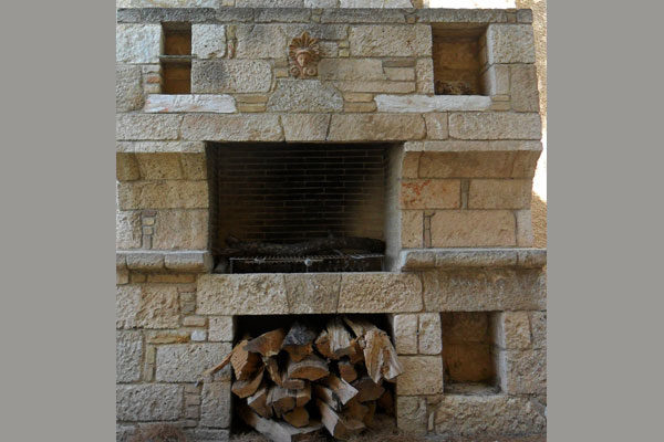 barbeque with stone facade from thermozel