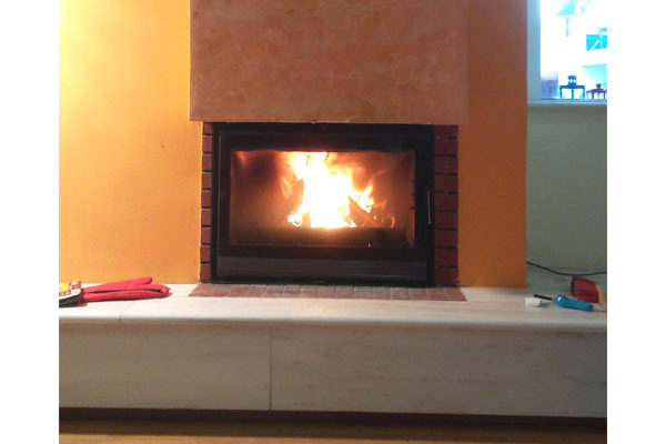 middle fireplace after energy save cassette insert grand angle  invicta metatropi anoixtou tzakiou
